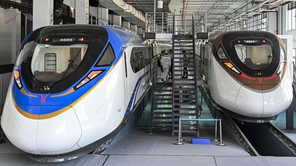 China debuts 160km/h metro train for Guangzhou - International Railway  Journal