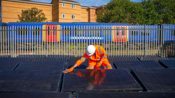 Network Rail targets ambitious emissions cuts to limit global warming - International Railway Journal