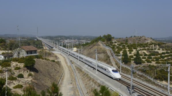 5G to speed up data from bullet trains in China - Asia Times