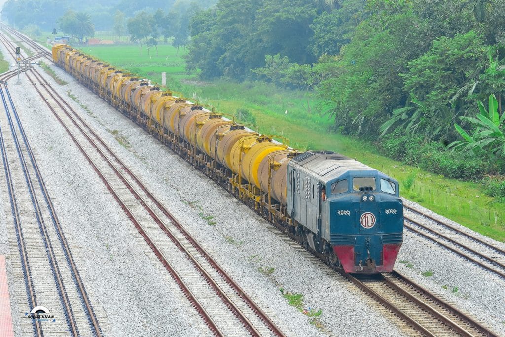 Double-track railway - Wikipedia